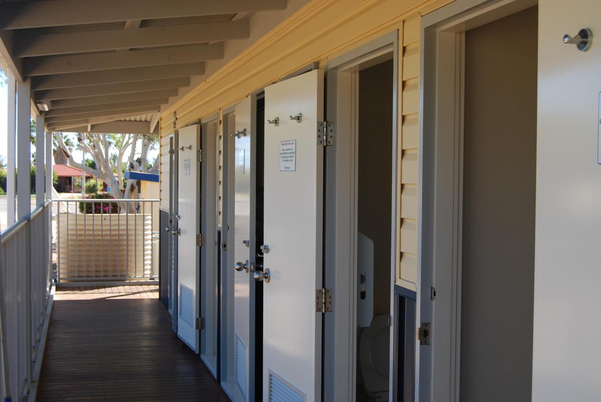Coral Coast Tourist Park Hotel Carnarvon Exterior foto